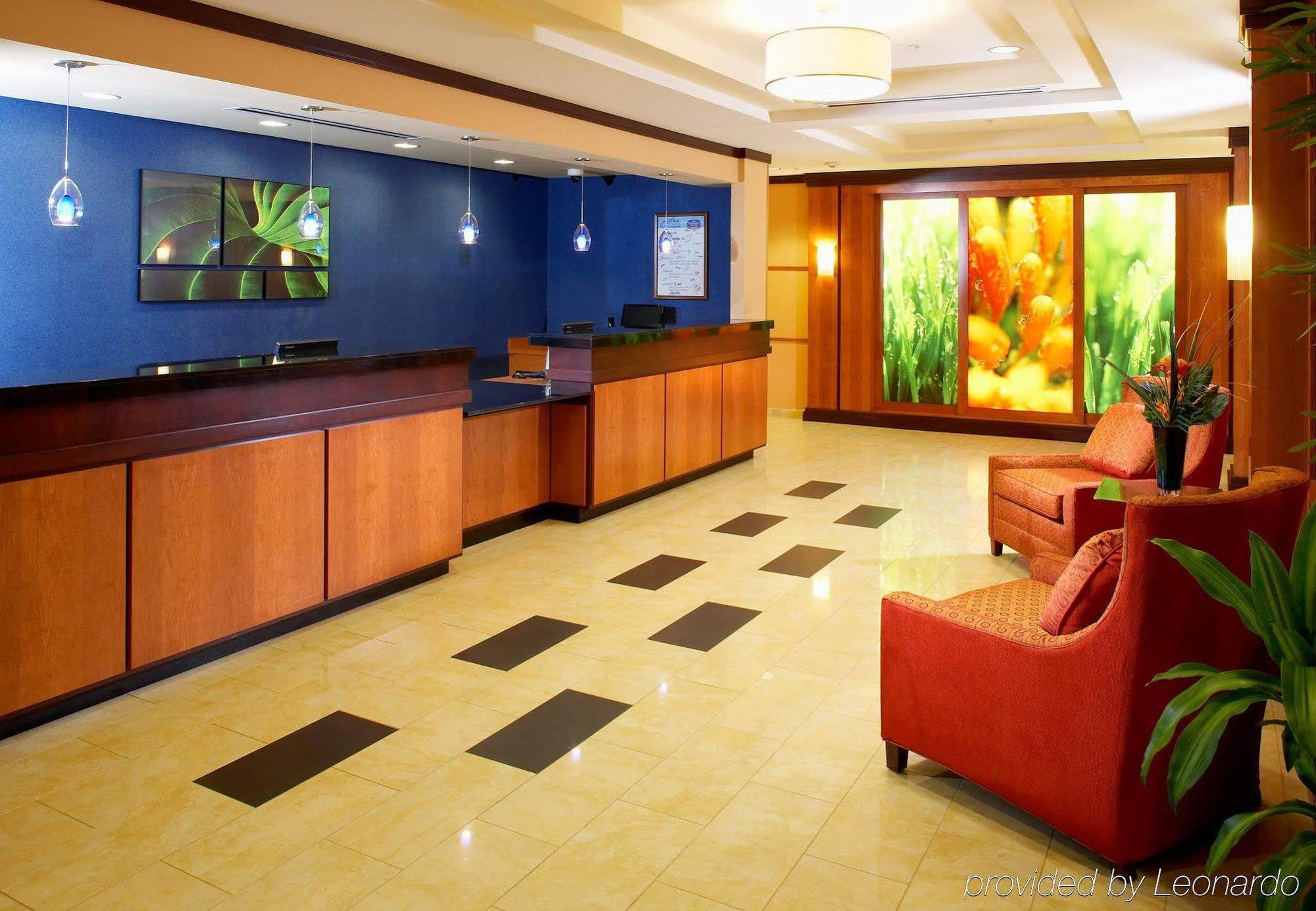 Fairfield Inn & Suites By Marriott Cumberland Beltér fotó