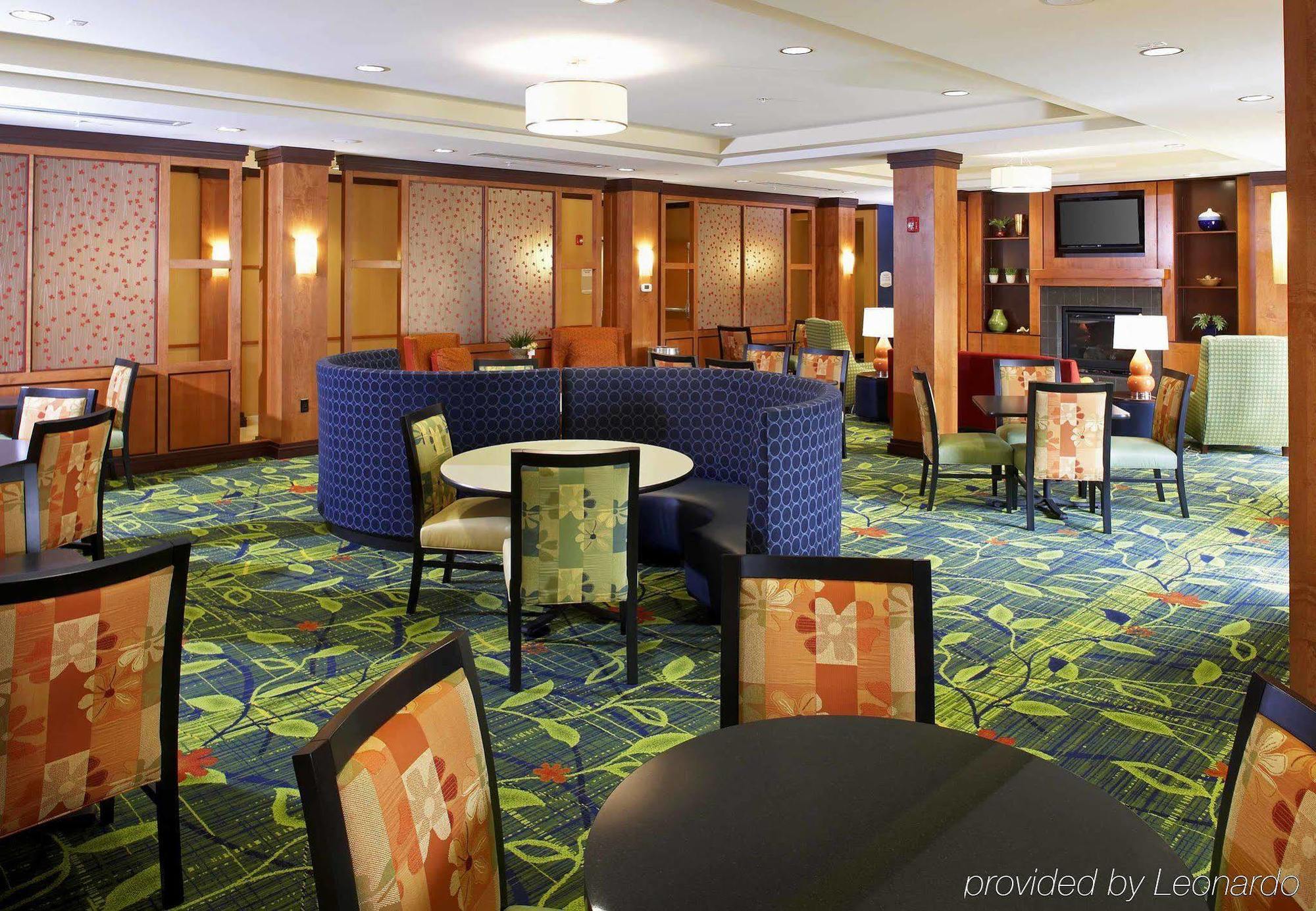 Fairfield Inn & Suites By Marriott Cumberland Beltér fotó