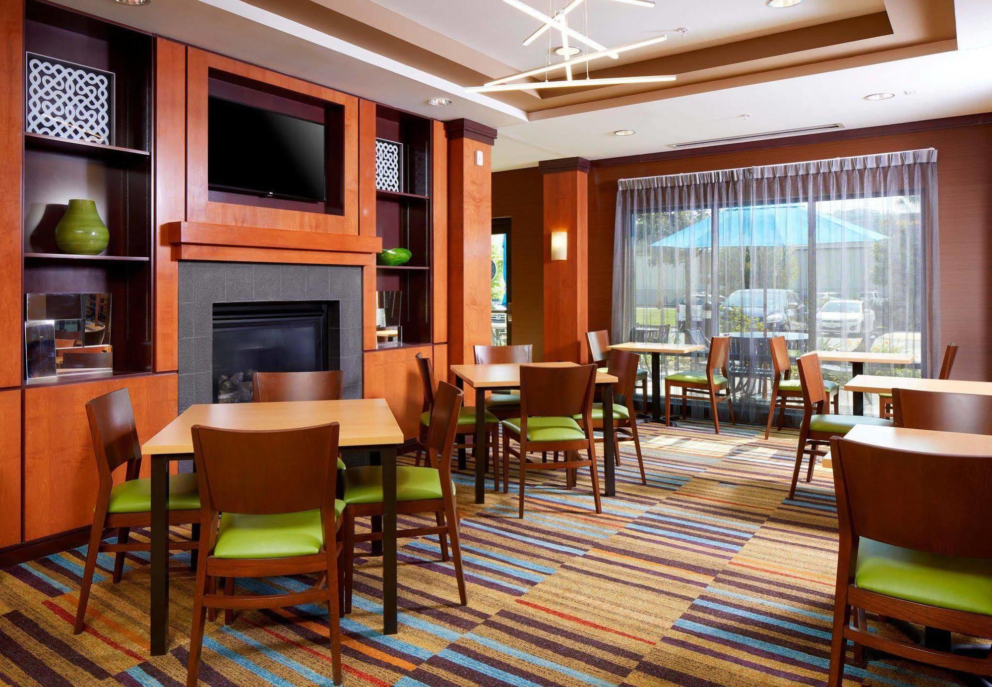 Fairfield Inn & Suites By Marriott Cumberland Kültér fotó